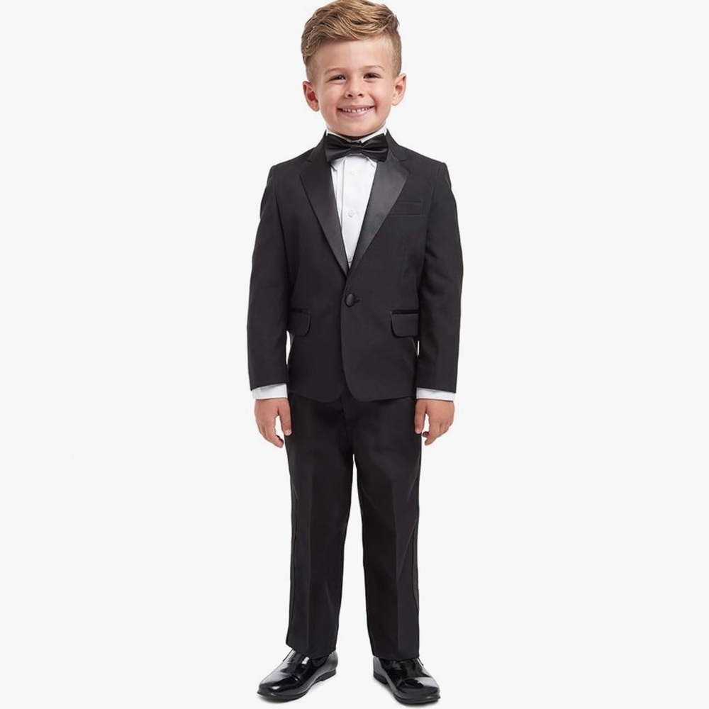 NWT Nautica 4-Piece Tuxedo Suit, Shirt & Bowtie.